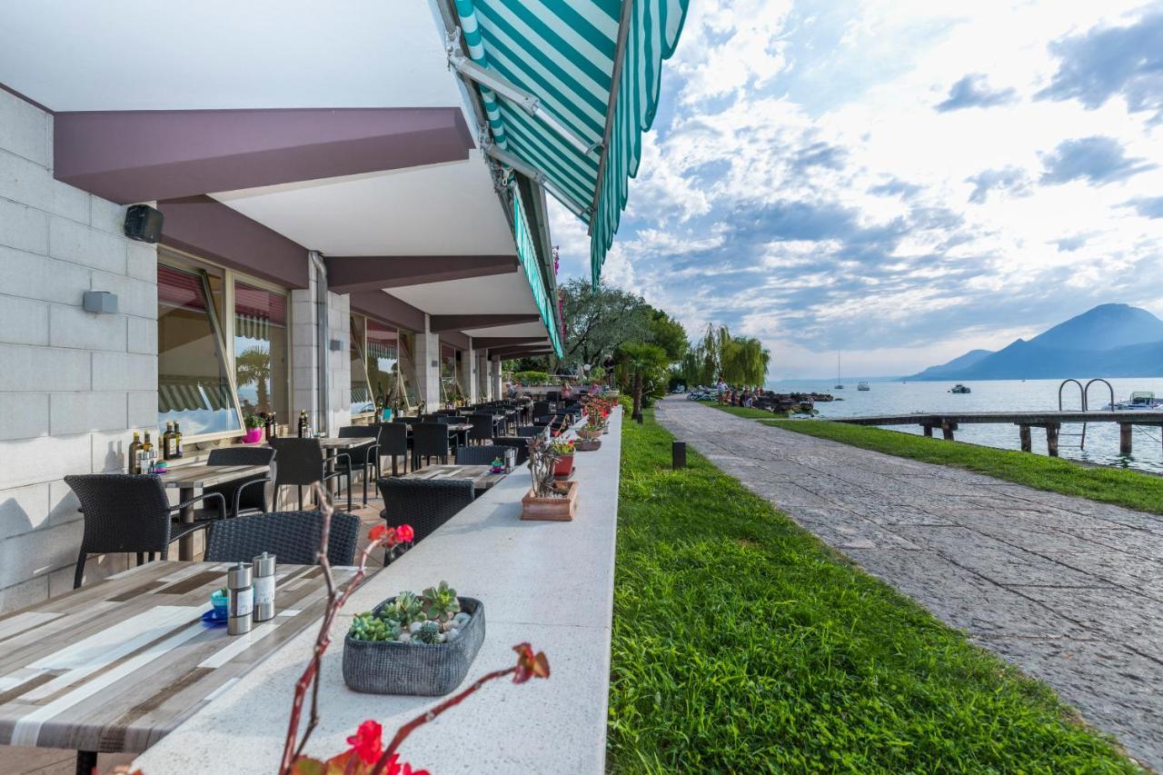 Hotel Nettuno Бренцоне сул Гарда Екстериор снимка
